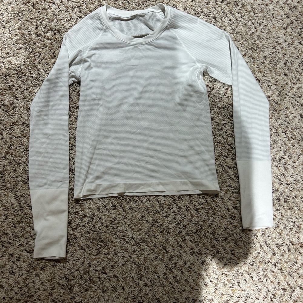 Lululemon swiftly tech